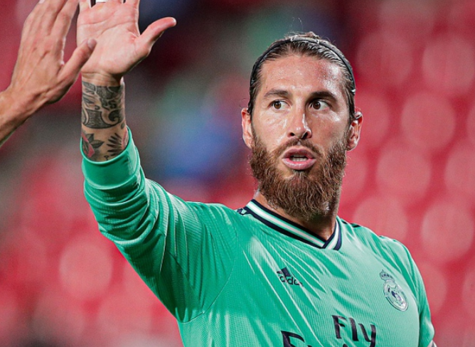 Yabo Sports-关于夏洛特黄蜂迎西甲关键赛；转会期回应争议；目标明确；控场能力受关注的信息-Yabo Sports