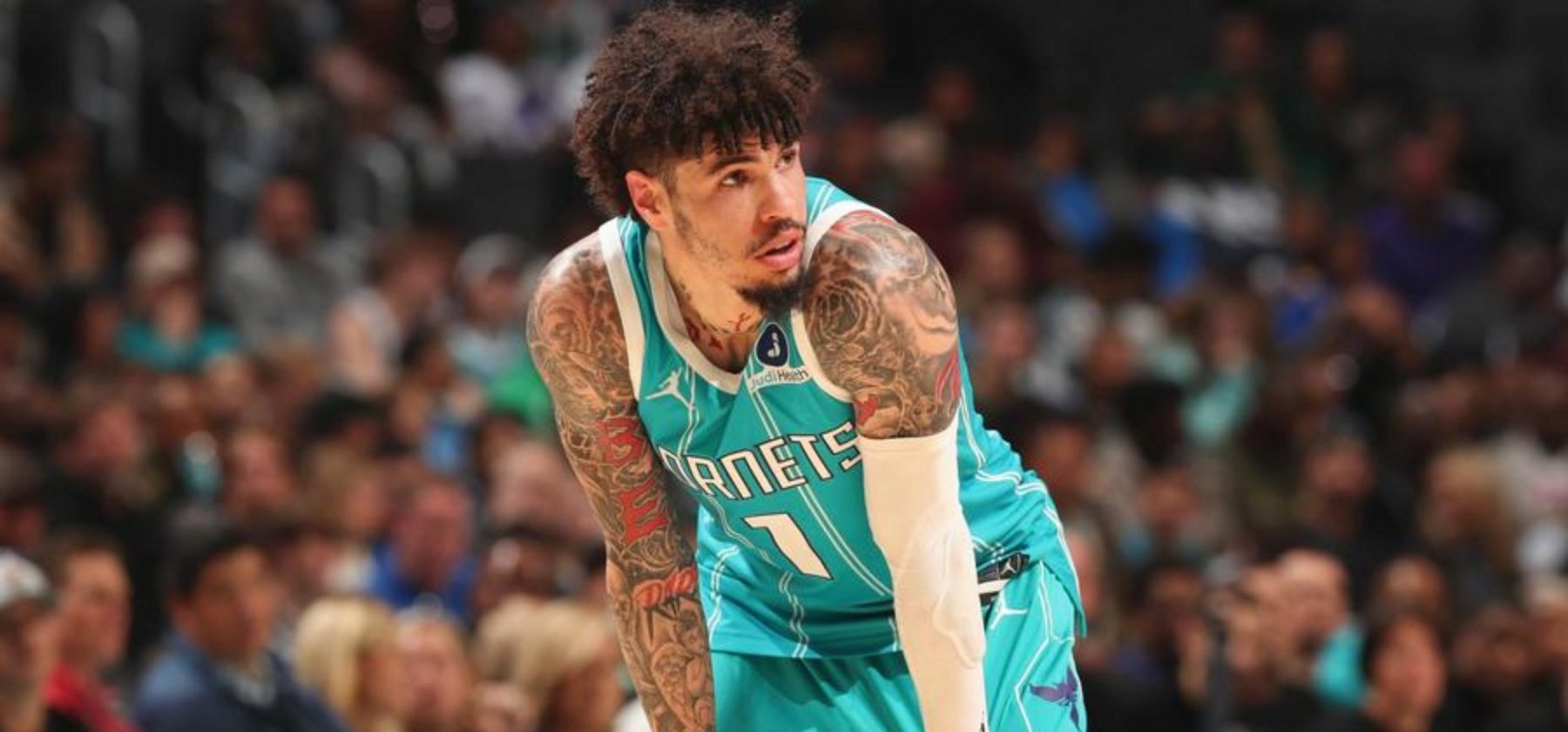 亚博体育官方网站-NBA季后赛转会期再迎强敌;夏洛特黄蜂绝杀压哨;主帅态度——底气十足;团队化学反应显著的简单介绍-亚博体育官方网站